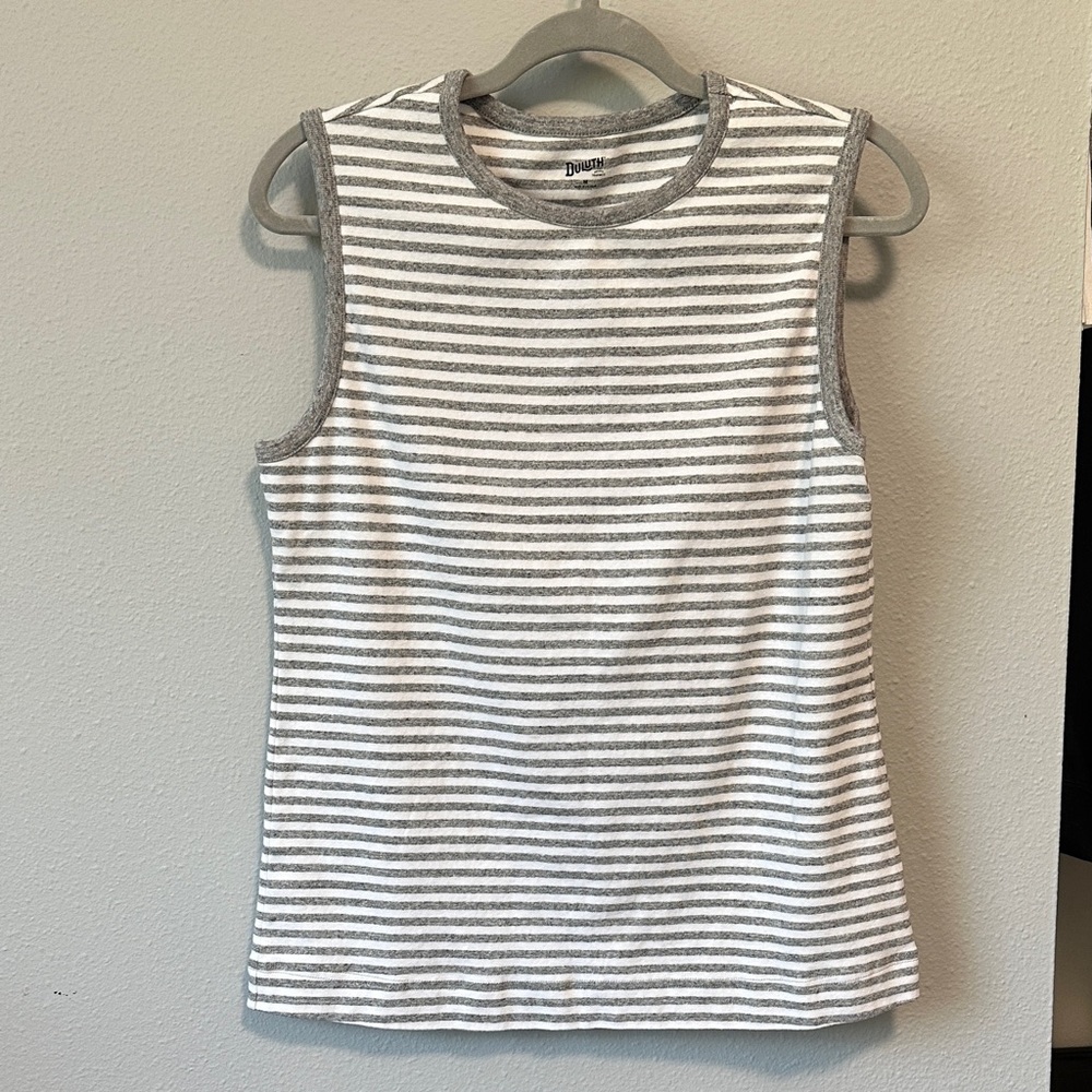 Duluth Striped Sleeveless Tank Top - Gray & White - Women’s Medium